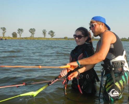 Einzelunterrich beim Kitesurfen